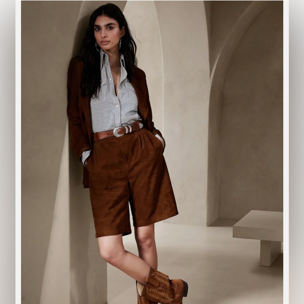Banana Republic Suede Bermuda Shorts Size 8